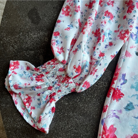 Floral Blouse - Size Small - Picture 14 of 16